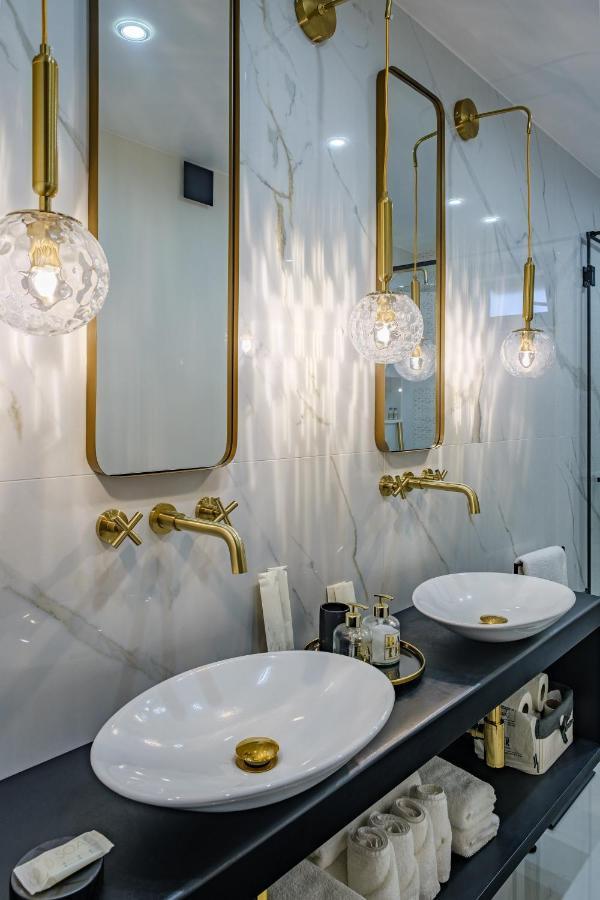Golden Black Burgas Ngoại thất bức ảnh