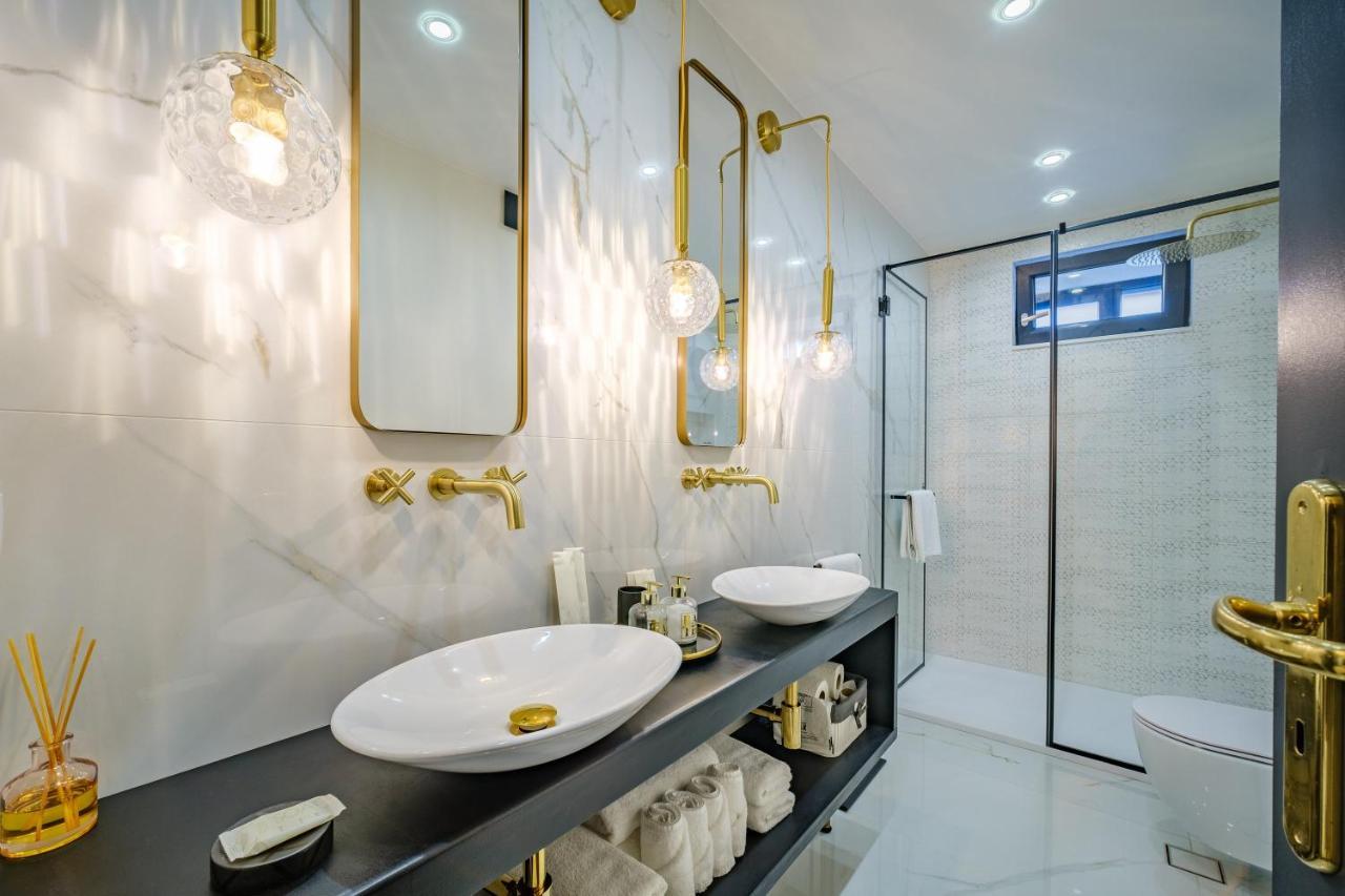 Golden Black Burgas Ngoại thất bức ảnh